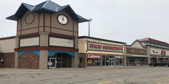 M&M Plaza (M & M Plaza) - From Office Space